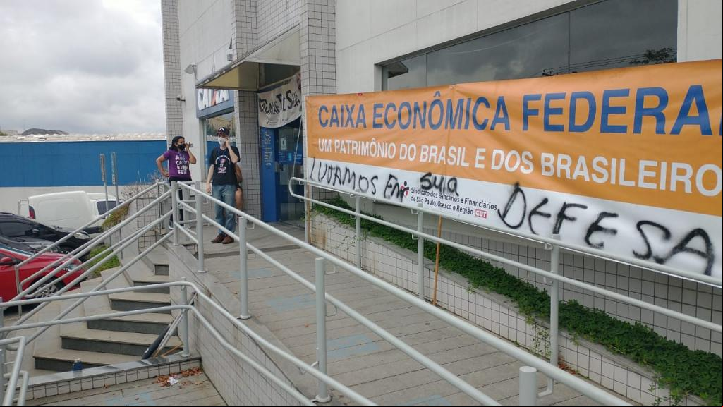 Paralisação de agências da Caixa devido a problemas na infraestrutura
