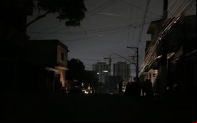 Avenida Padre Arlindo Vieira no bairro do Jabaquara sem energia elétrica 
