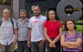 Dirigentes do Sindicato durante protesto na sede do C6 Bank