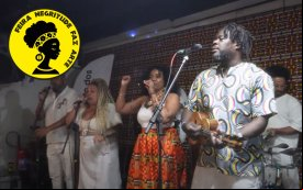 Apresentação do Grupo Juntos da Samba na última edição da Feira Negritude Faz Arte
