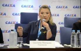 Presidenta da Caixa, Daniella Marques, em evento do programa Caixa Para Elas