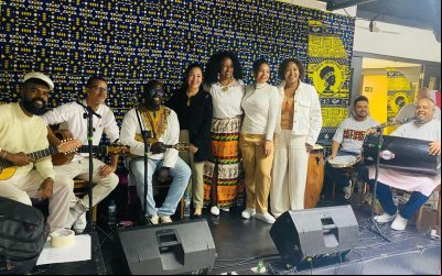 Sindicato encerra Feira Negritude Faz Arte em noite de samba e celebração da cultura preta