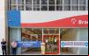 Dirigentes do Sindicato na frente de agência assaltada do Bradesco